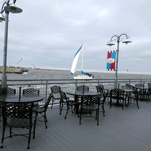 Meet your Posher, Nelida